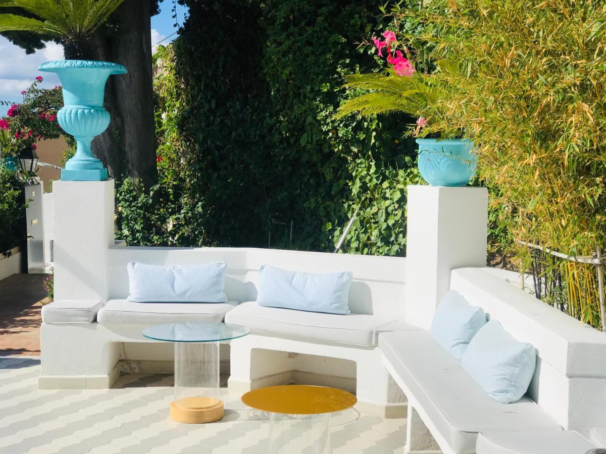 Les Lilas Aparthotel