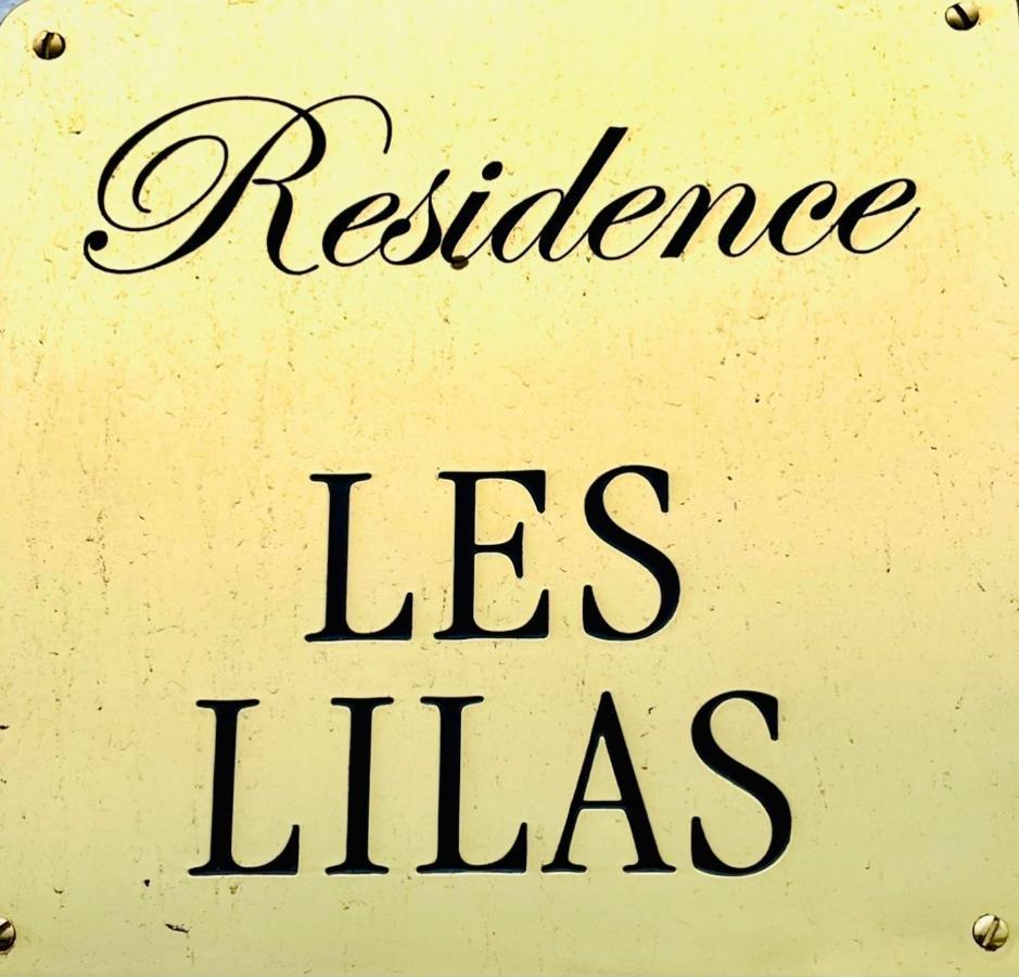 Les Lilas Aparthotel *
